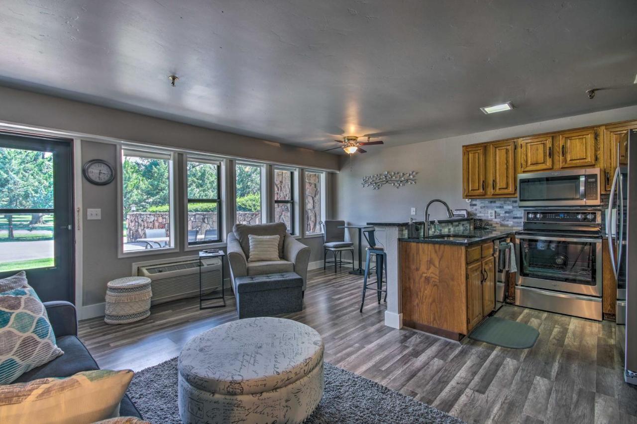 Charming Afton Condo With Community Pool! エクステリア 写真