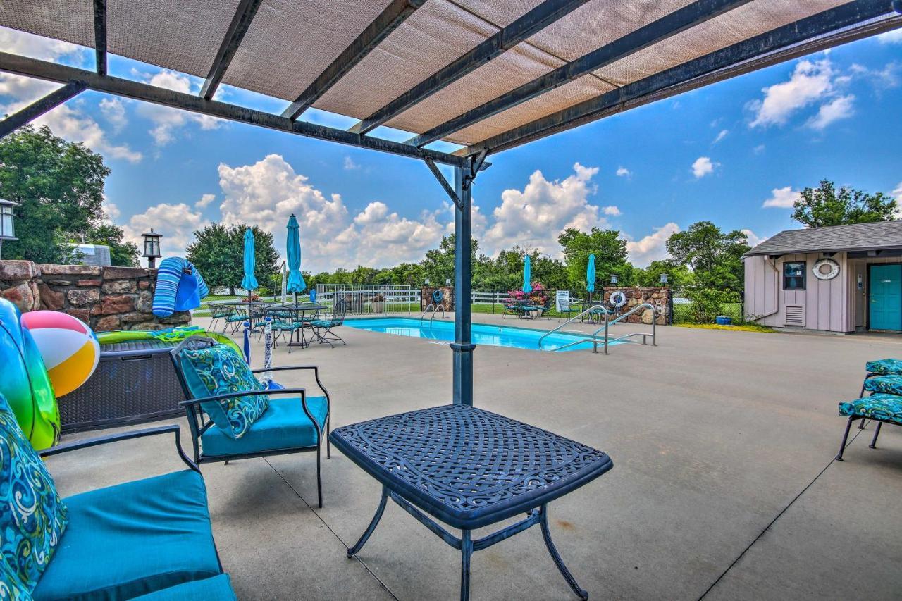 Charming Afton Condo With Community Pool! エクステリア 写真